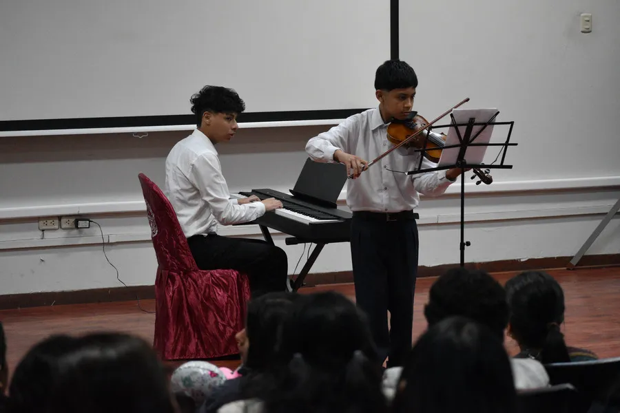 Recital UNI Octubre 2025